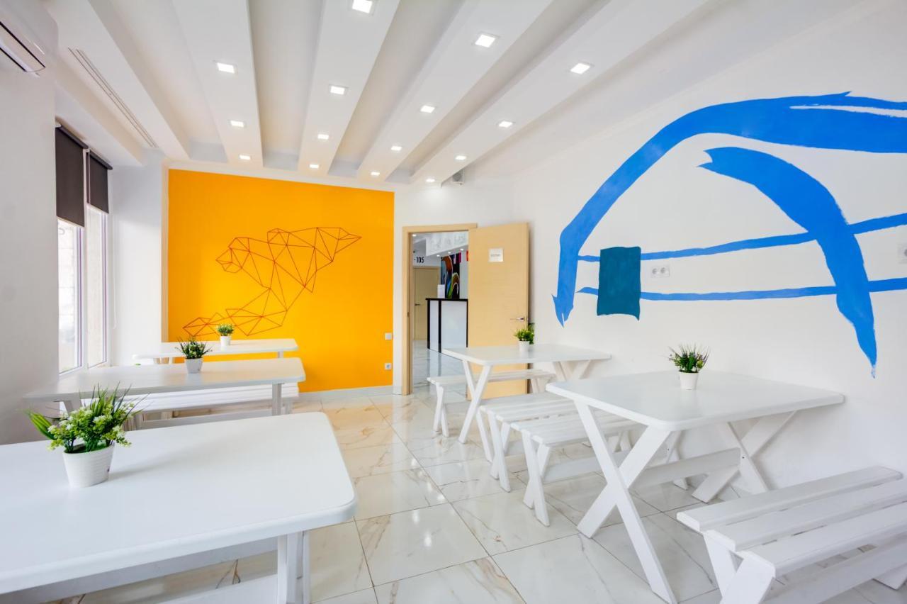 White Hotel & Hostel Bishkek Exterior photo