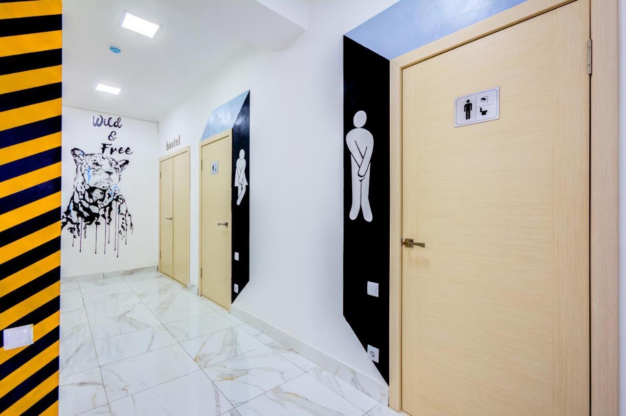White Hotel & Hostel Bishkek Exterior photo